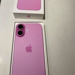 iPhone 16 pink